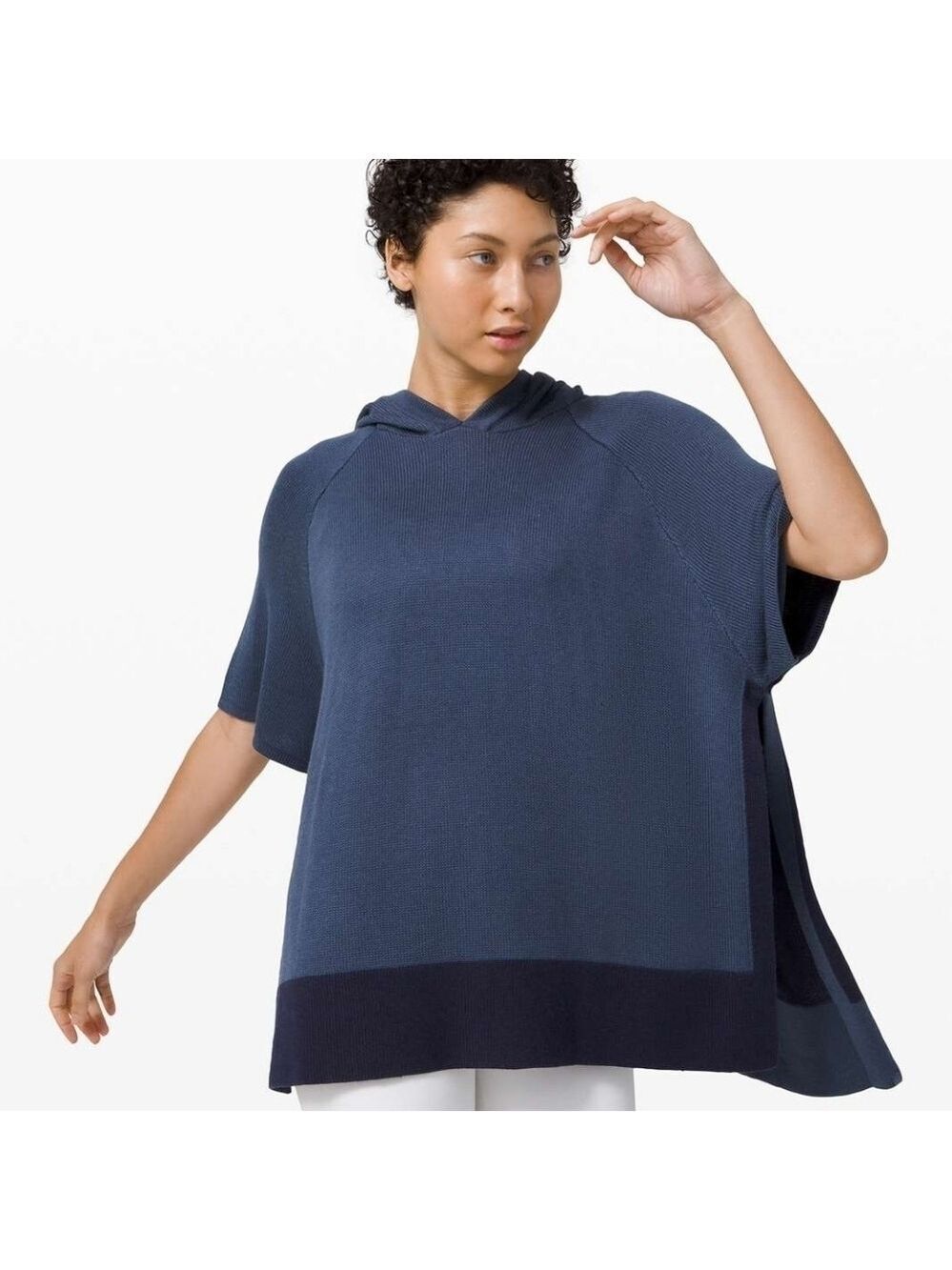 2HP. LULULEMON Opened Up Poncho